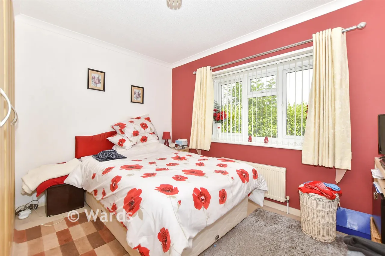 New Dover Road, Capel-Le-Ferne, CT18, photo 5