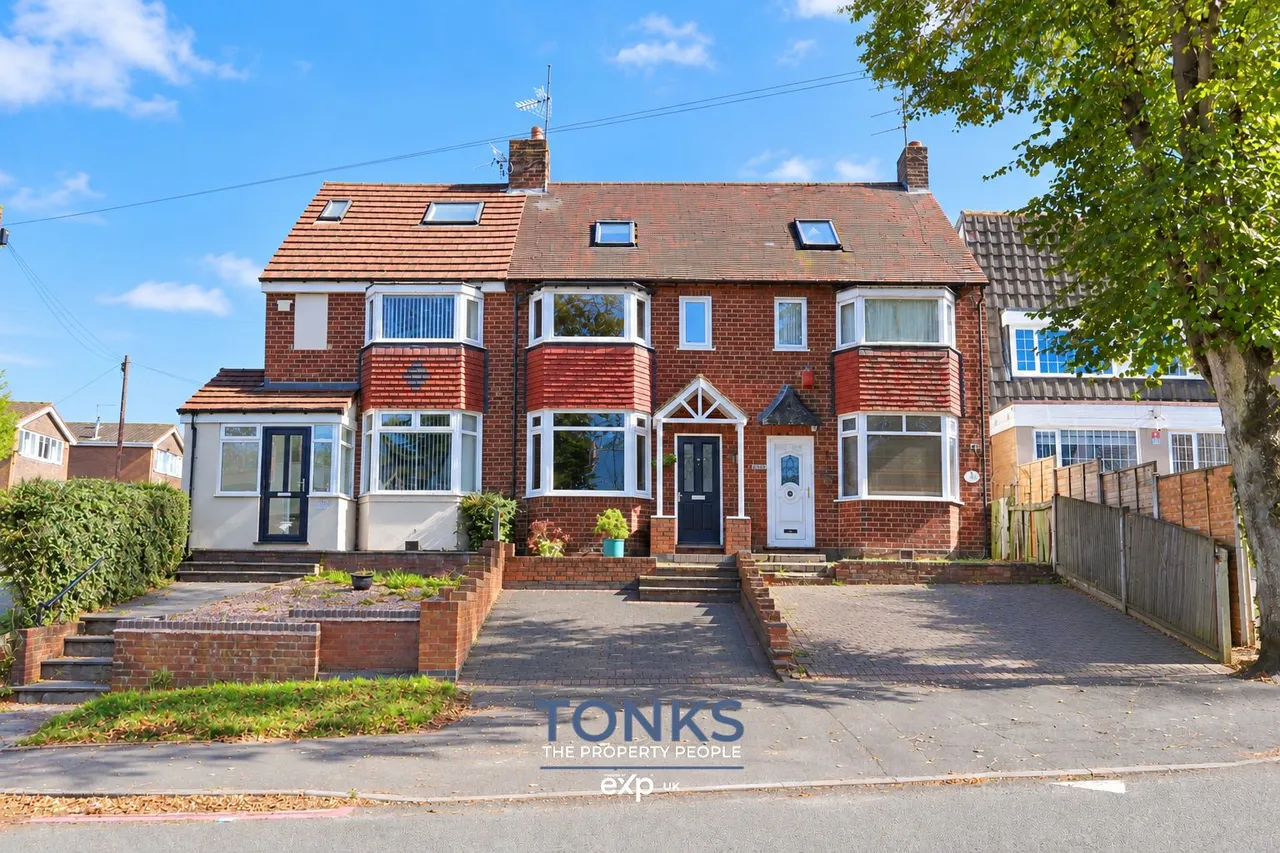 3 bed house for sale, Moat Road, Oldbury, B68