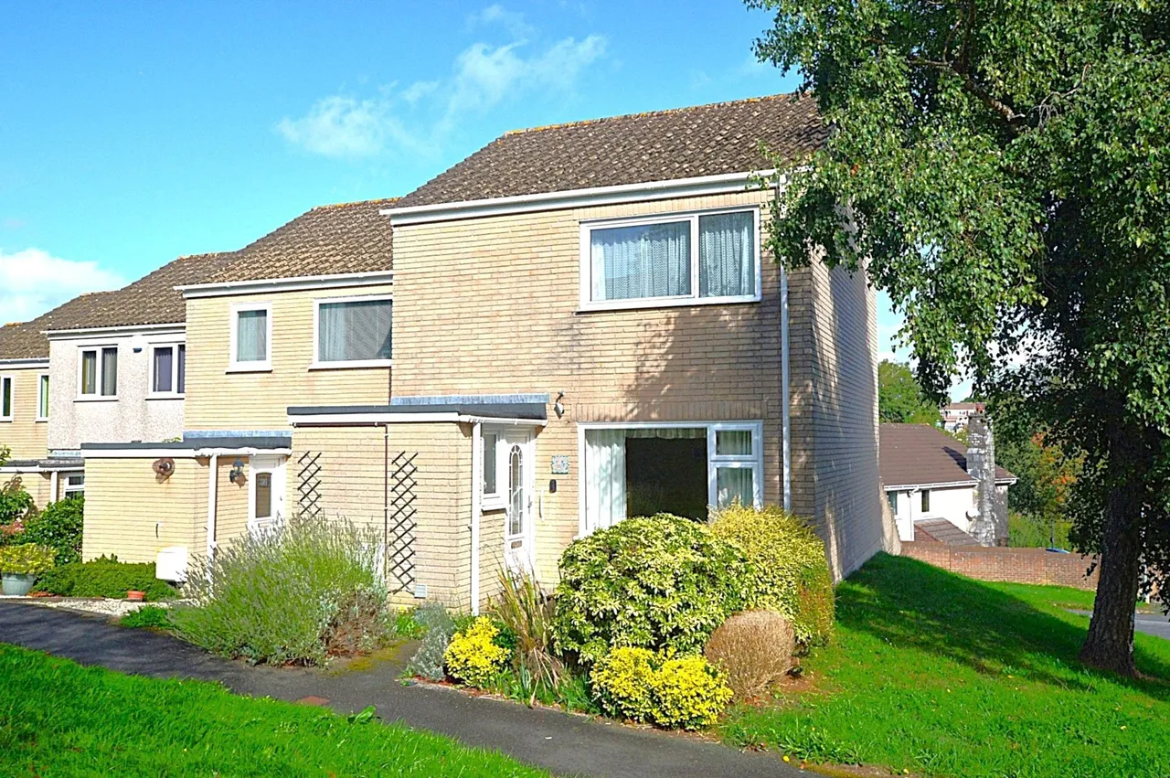 2 bed property for sale — Willow Green, Saltash, Cornwall, PL12