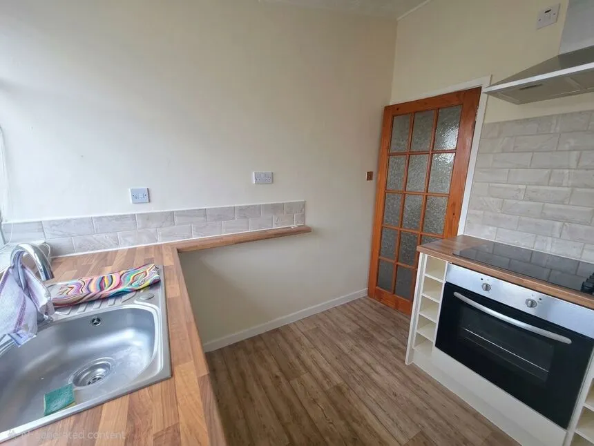 Fieldview Close, Exhall, Warwickshire, CV7, photo 3