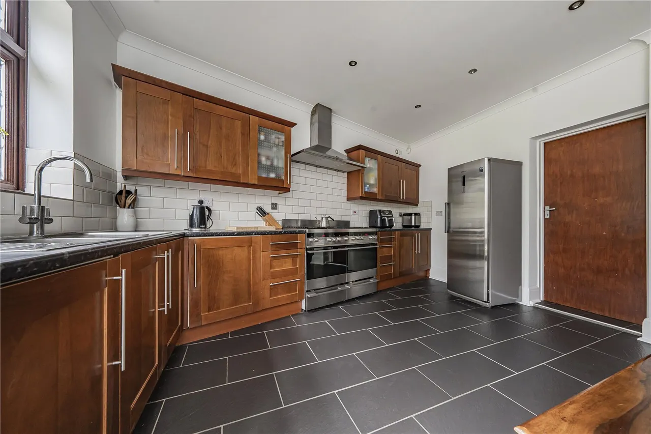 Cherry Orchard, West Drayton, UB7, photo 13