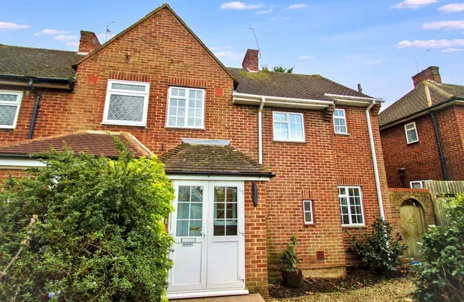 3 bed house for sale — Fyfield Road, Woodford Green, IG8