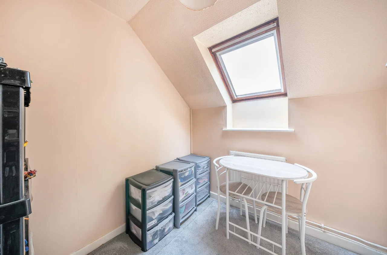 The Fieldings, Woking, GU21, photo 17