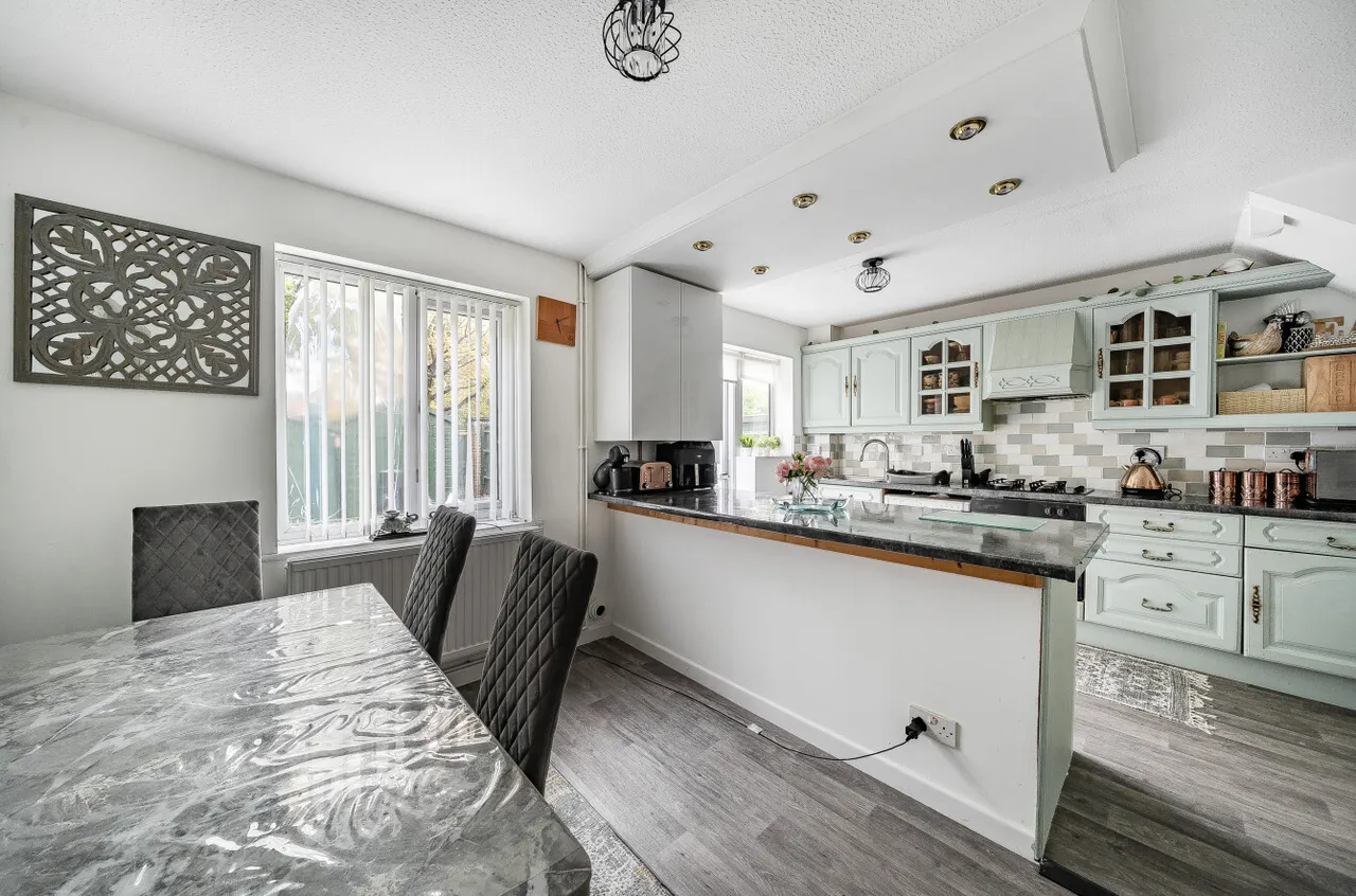 The Fieldings, Woking, GU21, photo 18