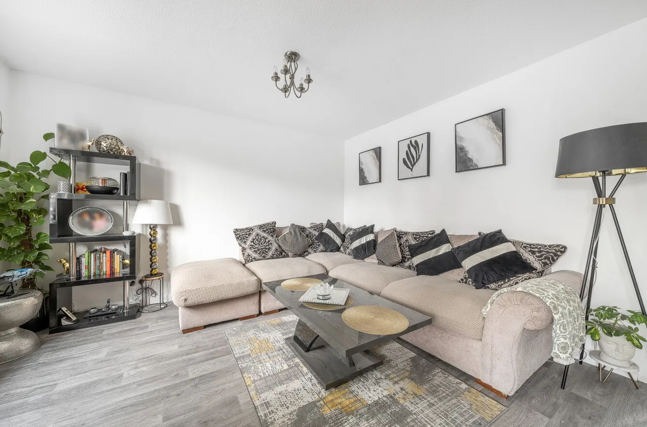 The Fieldings, Woking, GU21, photo 15