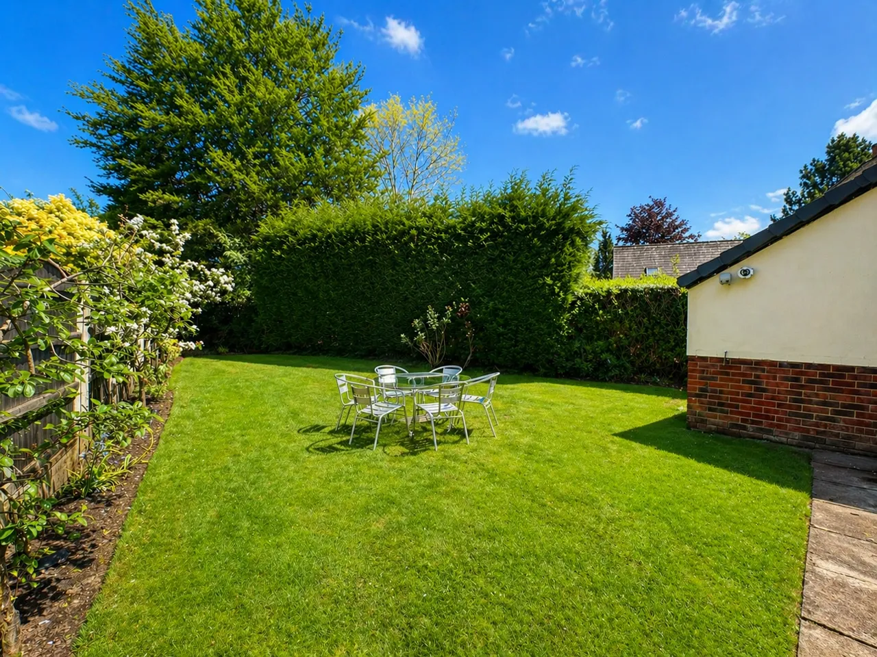 Framingham Road, Sale, M33, photo 17