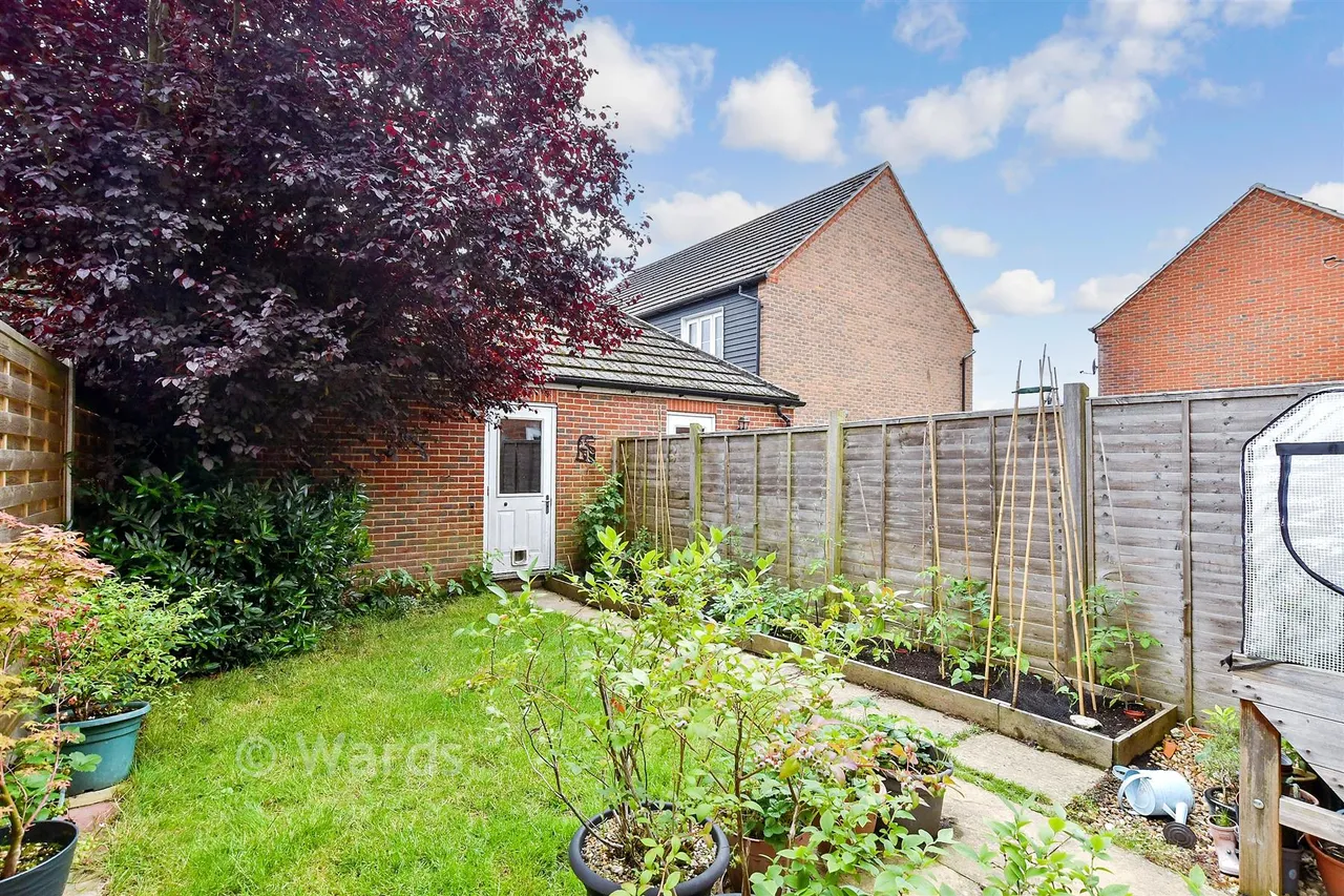 Brampton Field, Ditton, ME20, photo 10