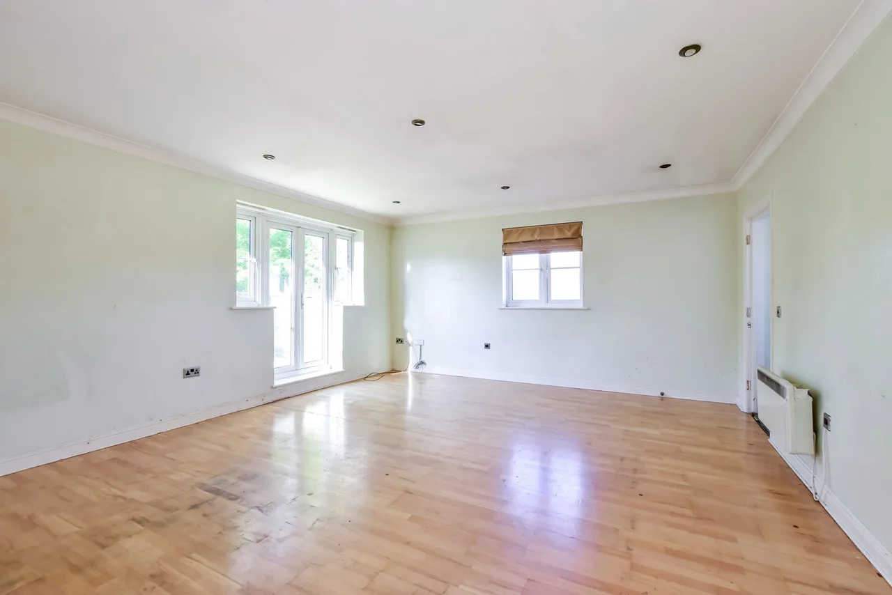 Wellsfield, Bushey, WD23, photo 4