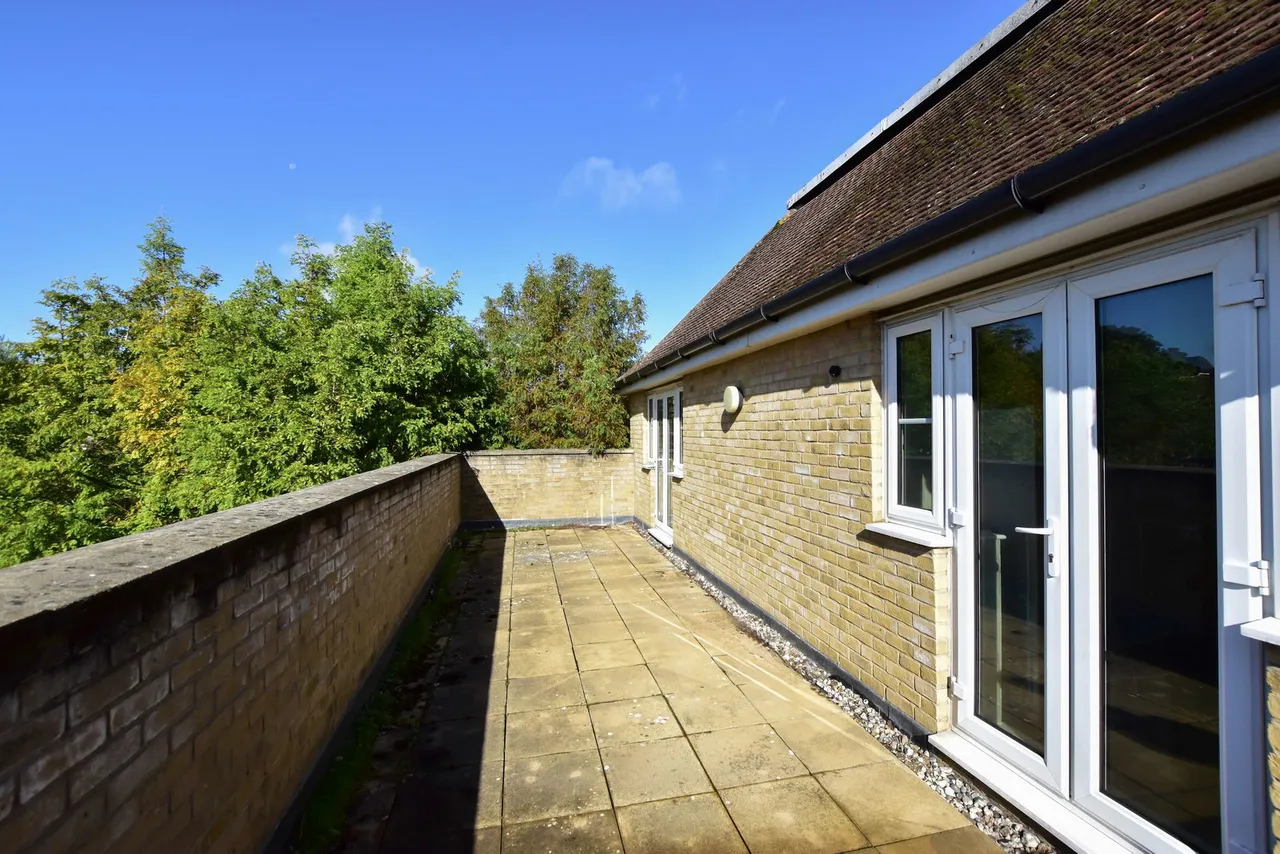 Wellsfield, Bushey, WD23, photo 15