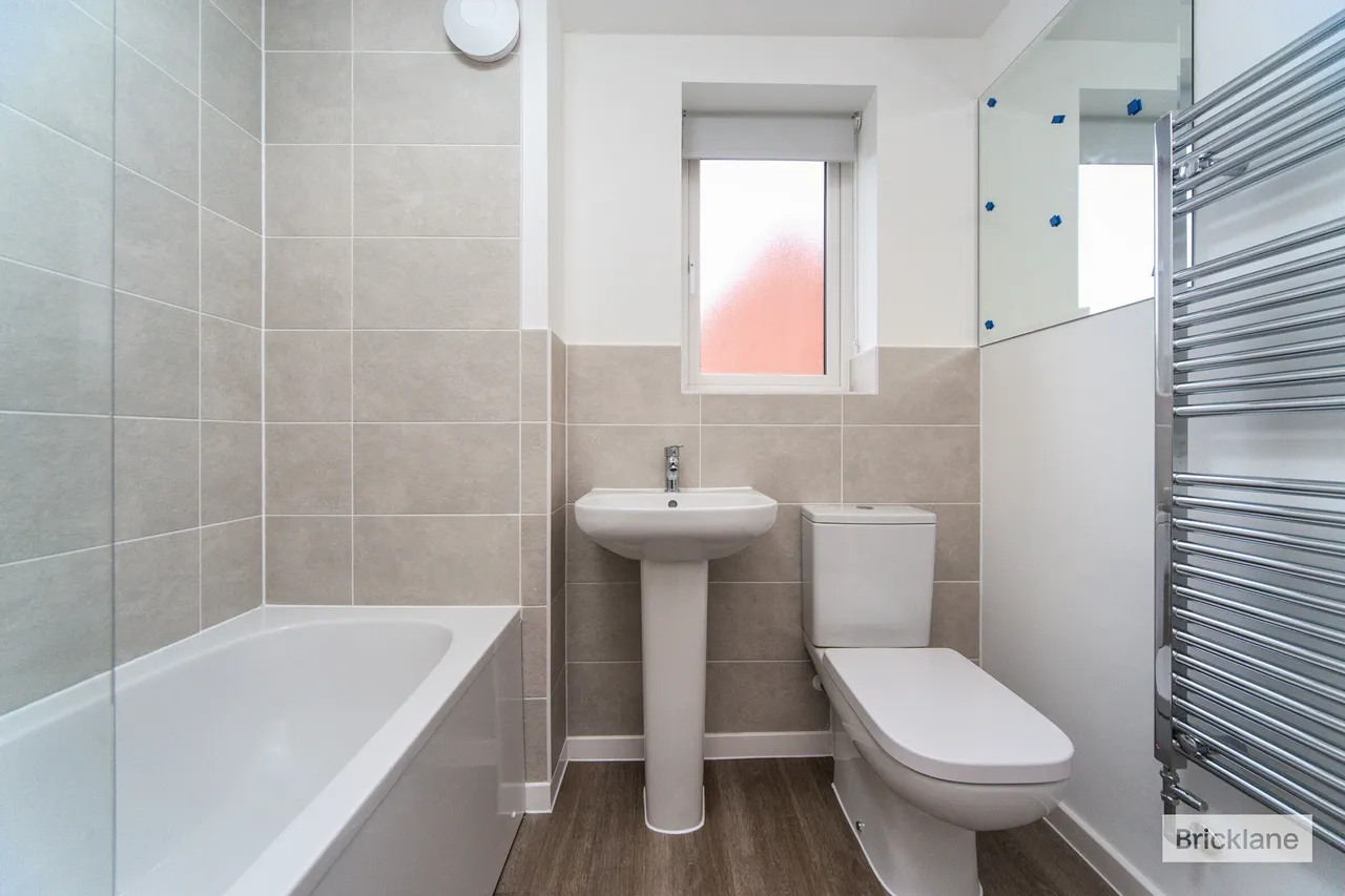 Funnell Drive, Stone Cross, BN24, photo 6
