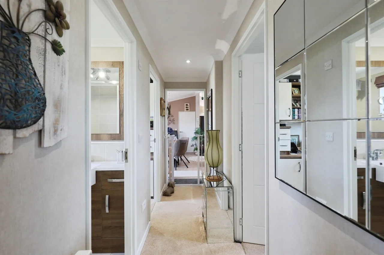 Oak Court, Marston Edge, CV37, photo 8