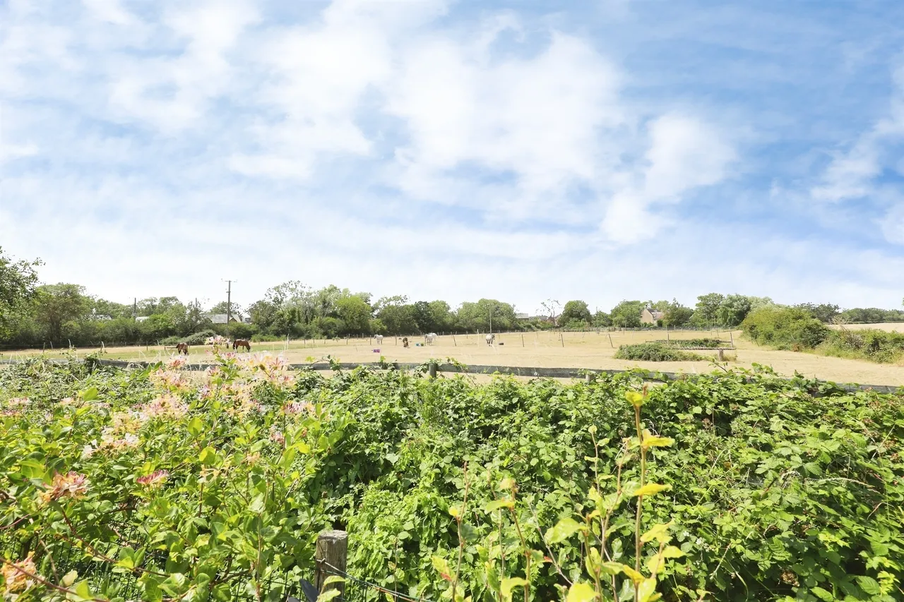 Oak Court, Marston Edge, CV37, photo 18