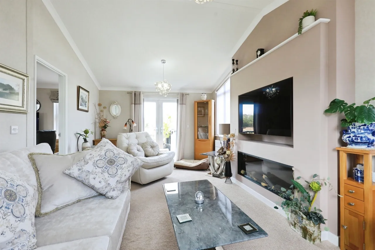 Oak Court, Marston Edge, CV37, photo 7