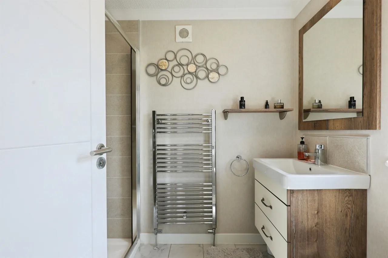 Oak Court, Marston Edge, CV37, photo 9