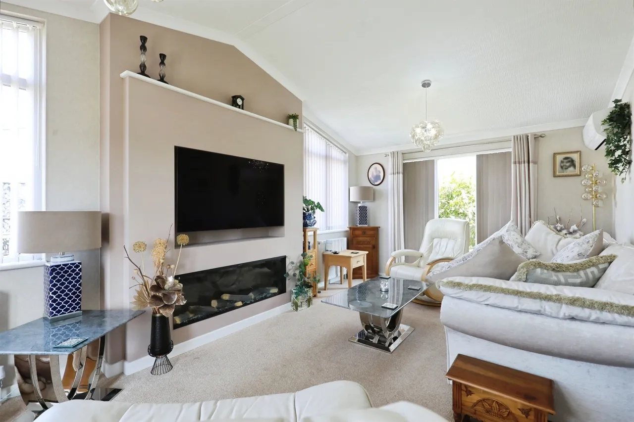 Oak Court, Marston Edge, CV37, photo 6
