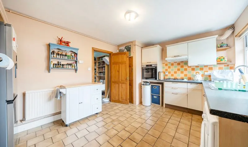 Horton Hill, Epsom, KT19, photo 8