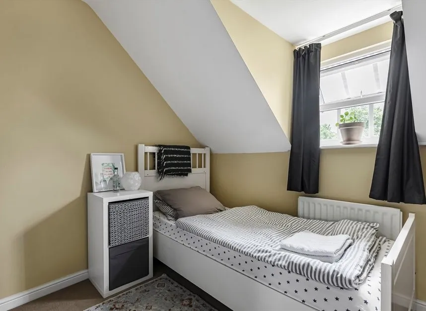 White Lodge Close, Old Isleworth, TW7, photo 9