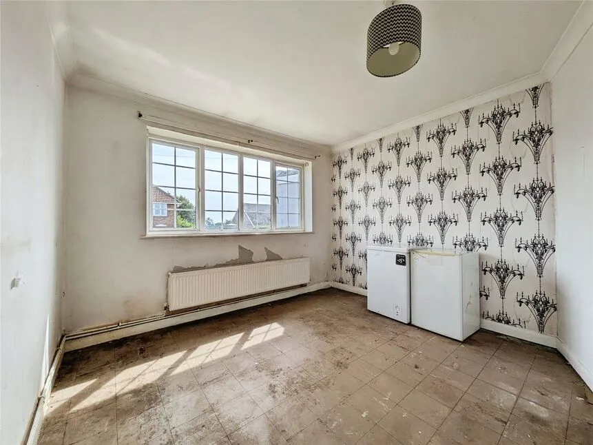 Wards Hill Road, Minster on Sea, Kent, ME12, photo 4