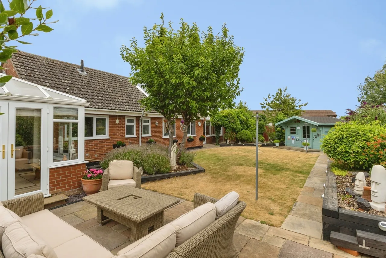 Conyers, Wymondham, Norfolk, NR18, photo 11