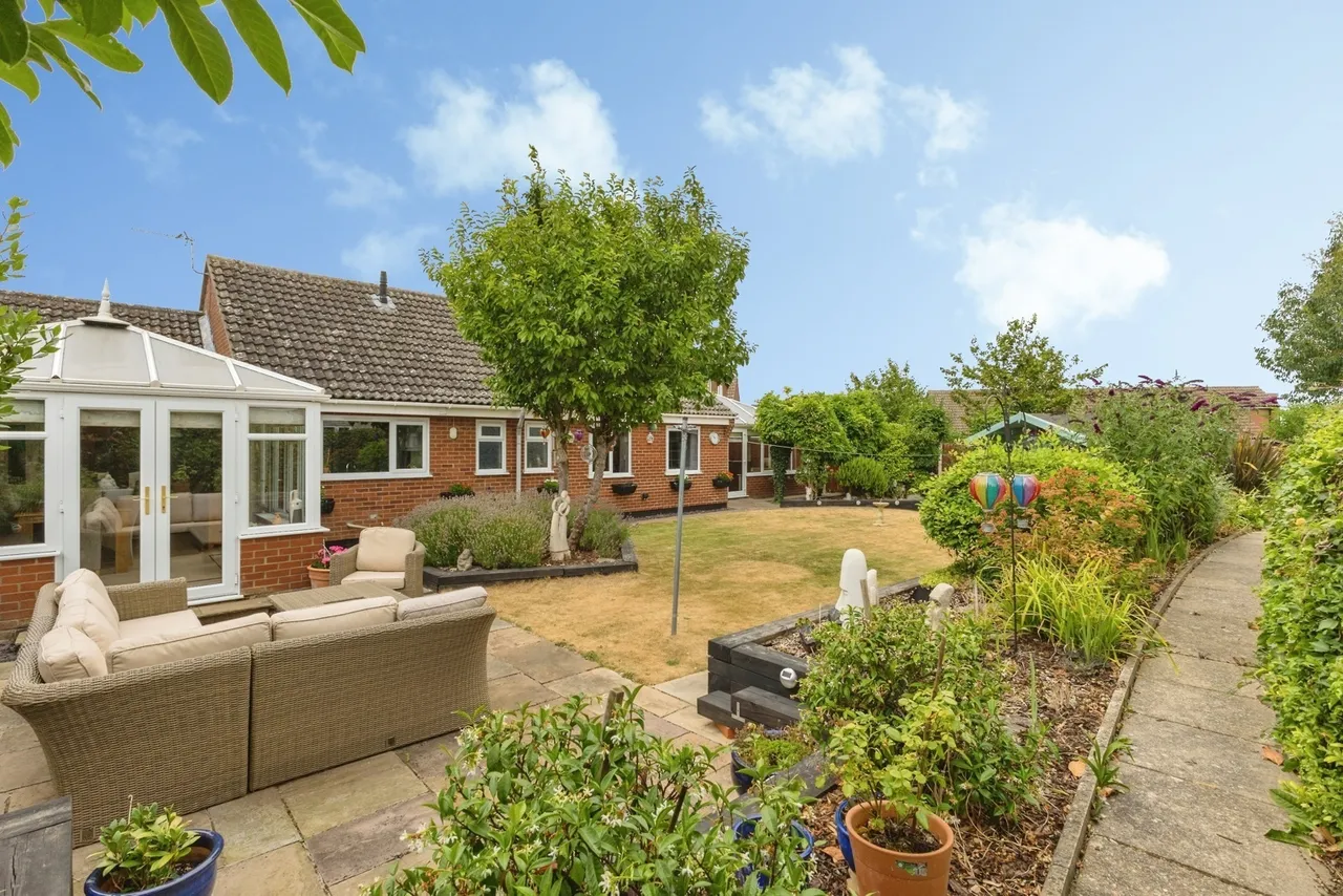Conyers, Wymondham, Norfolk, NR18, photo 16