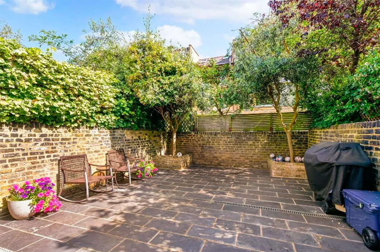 6 bed house to rent — Parthenia Road, London, SW6