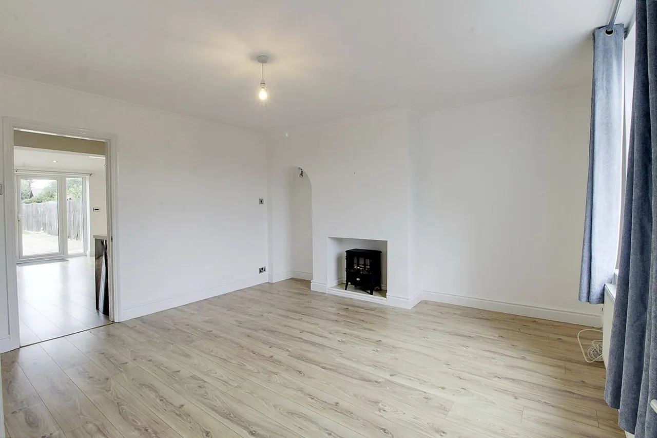 Helpston Road, Glinton, PE6, photo 3