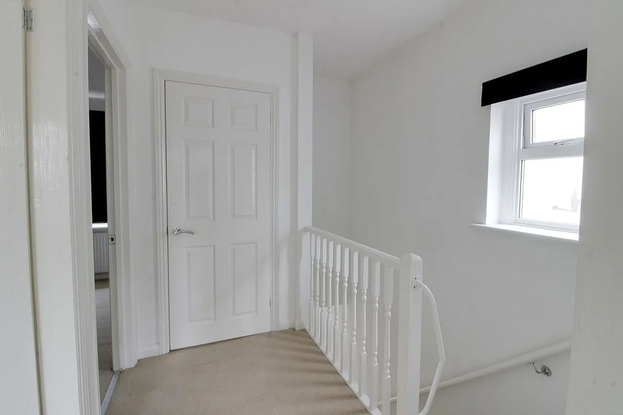 Helpston Road, Glinton, PE6, photo 8