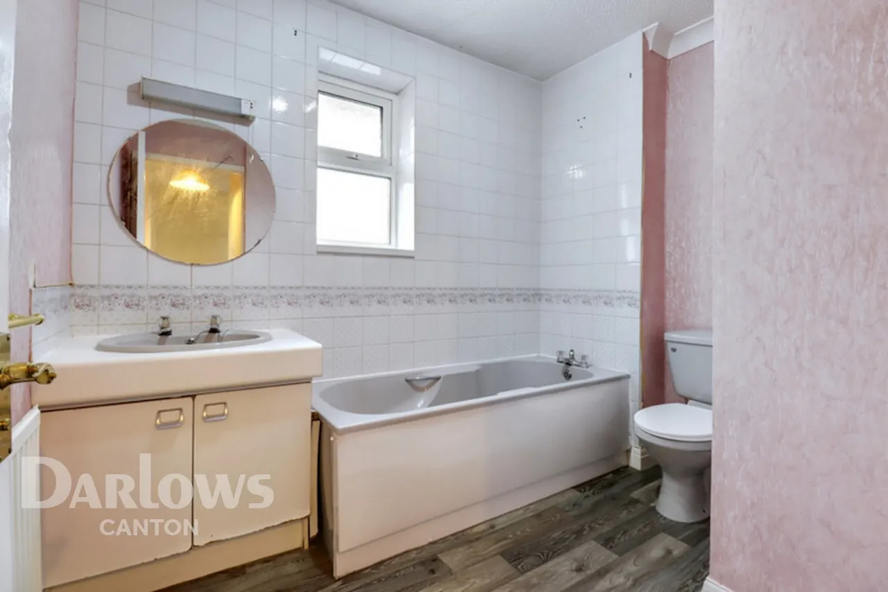 Powderham Drive, Cardiff, photo 19