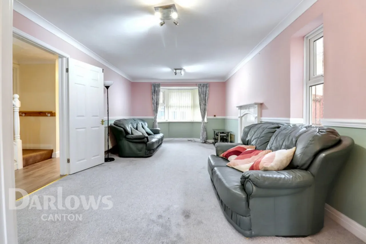 Powderham Drive, Cardiff, photo 4