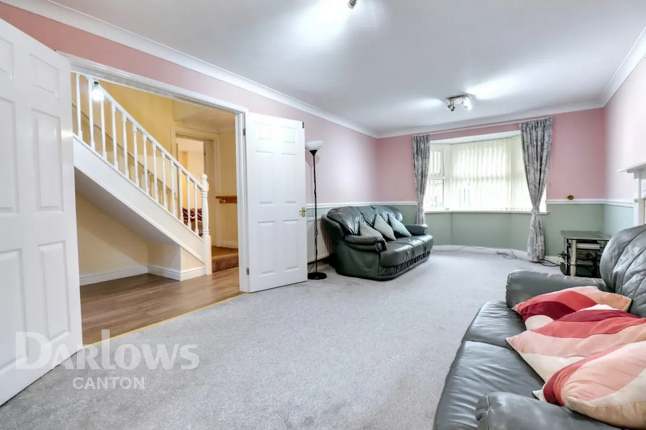 Powderham Drive, Cardiff, photo 5
