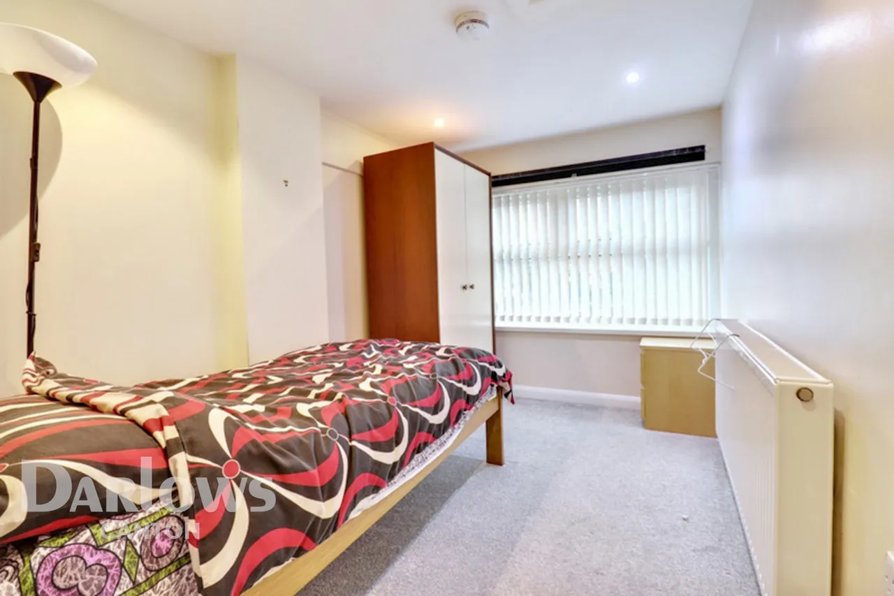Powderham Drive, Cardiff, photo 10