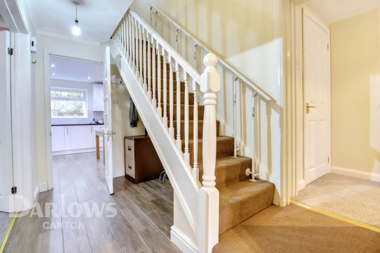 Powderham Drive, Cardiff, photo 2