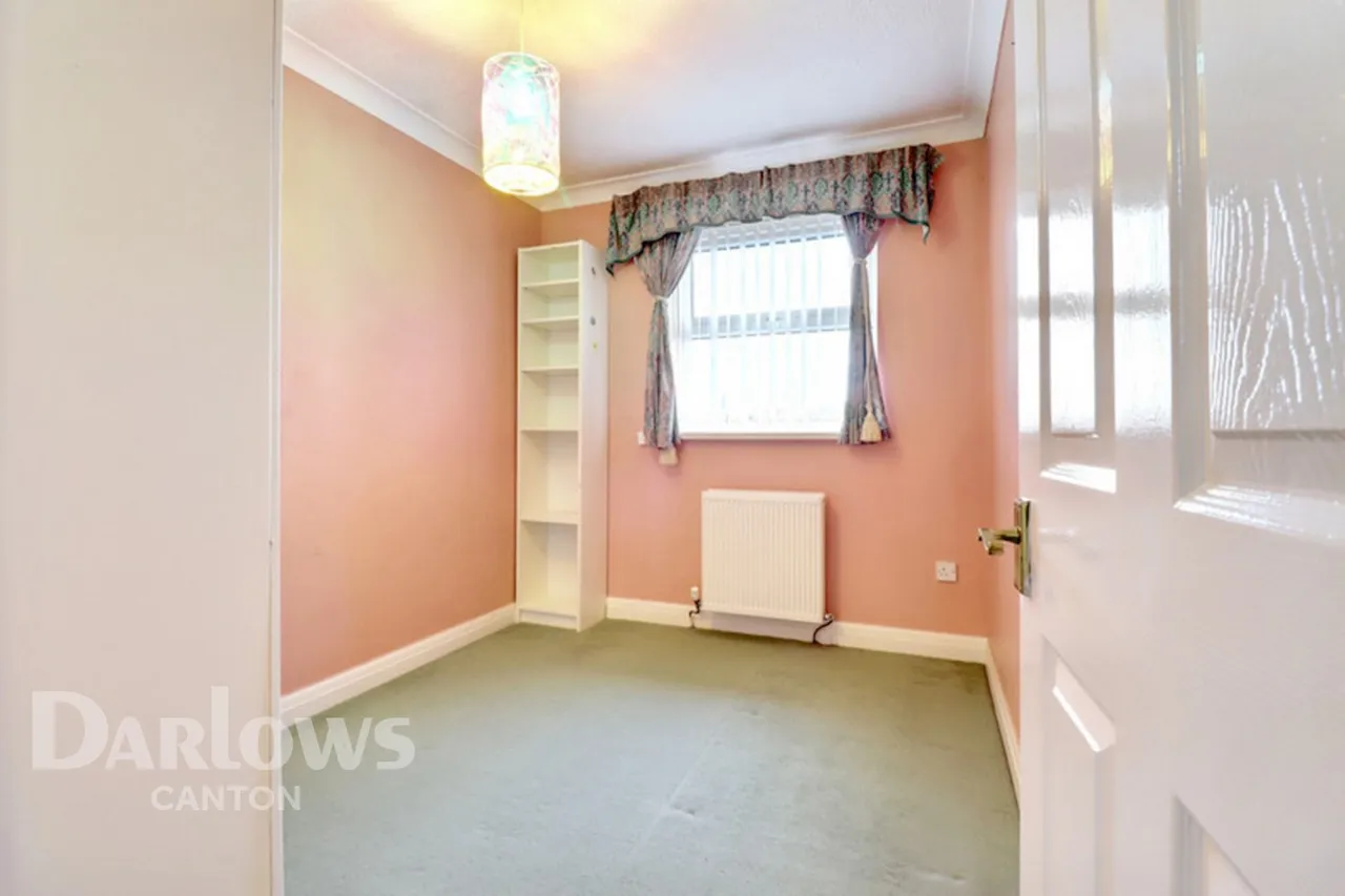 Powderham Drive, Cardiff, photo 18