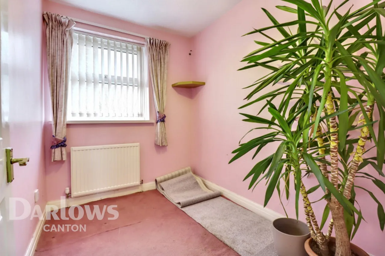 Powderham Drive, Cardiff, photo 17