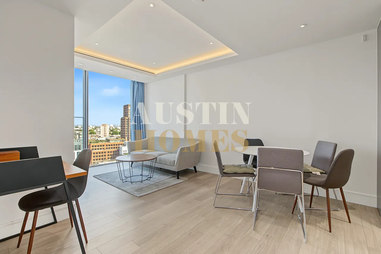 2 bed property for sale — Bollinder Place, Carrara Tower, EC1V