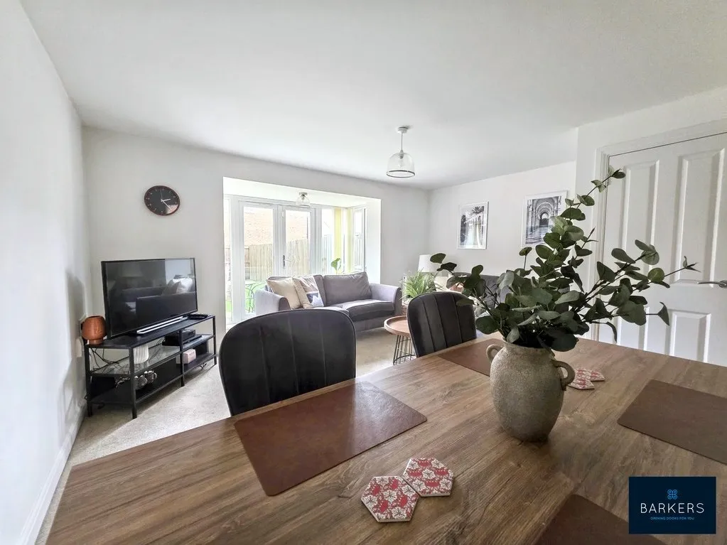 Heathfield Lane Birkenshaw, Bradford BD11 2DP, photo 5
