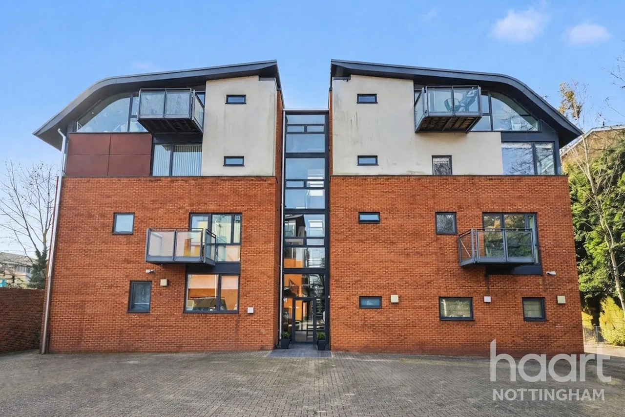 2 bed flat for sale, Castle Boulevard, Nottingham, NG7
