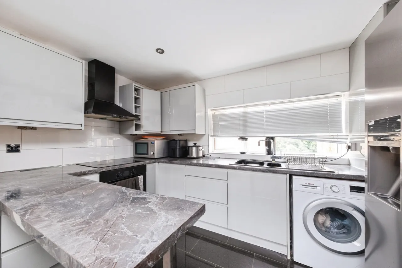 Cleavers Avenue, Conniburrow, MK14, photo 5