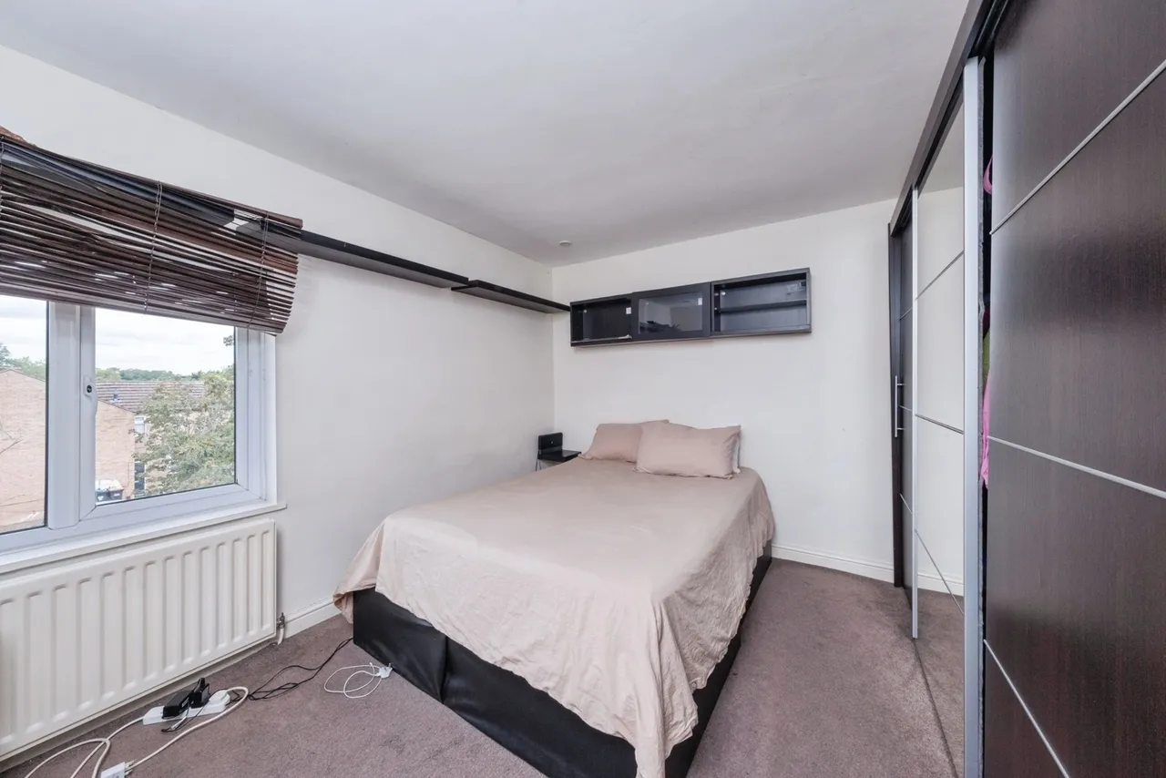 Cleavers Avenue, Conniburrow, MK14, photo 4
