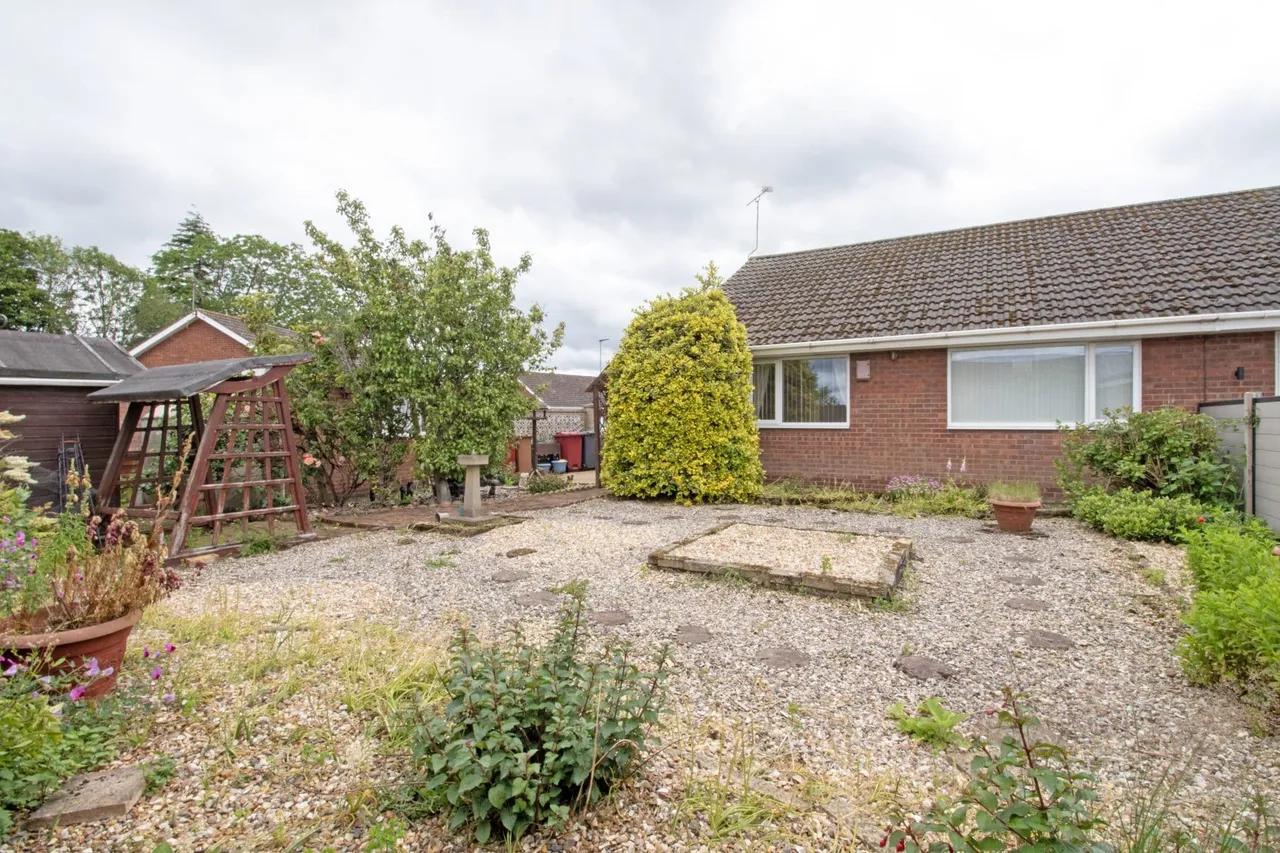 Fir Close, Scunthorpe, DN16, photo 11