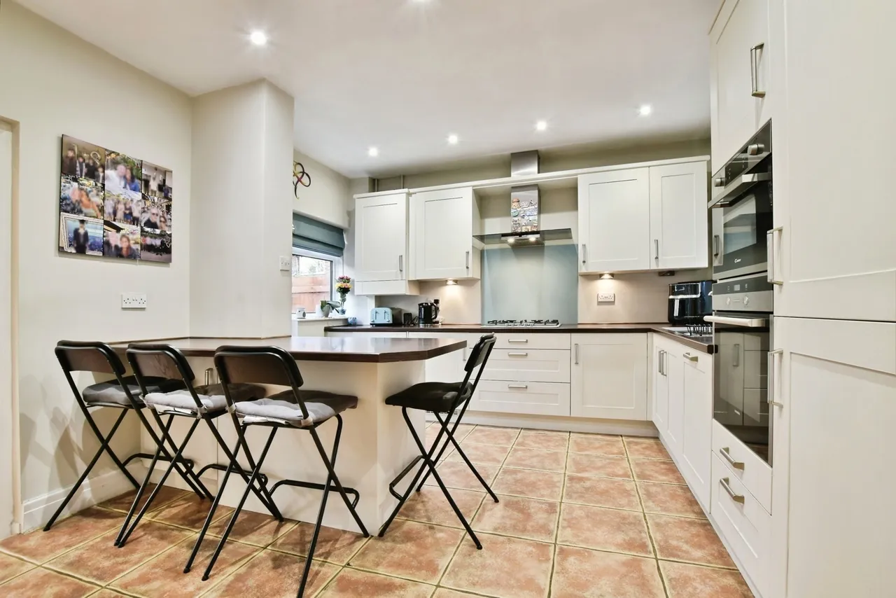 Dalveen Drive, Timperley, Altrincham, Greater Manchester, WA15, photo 19