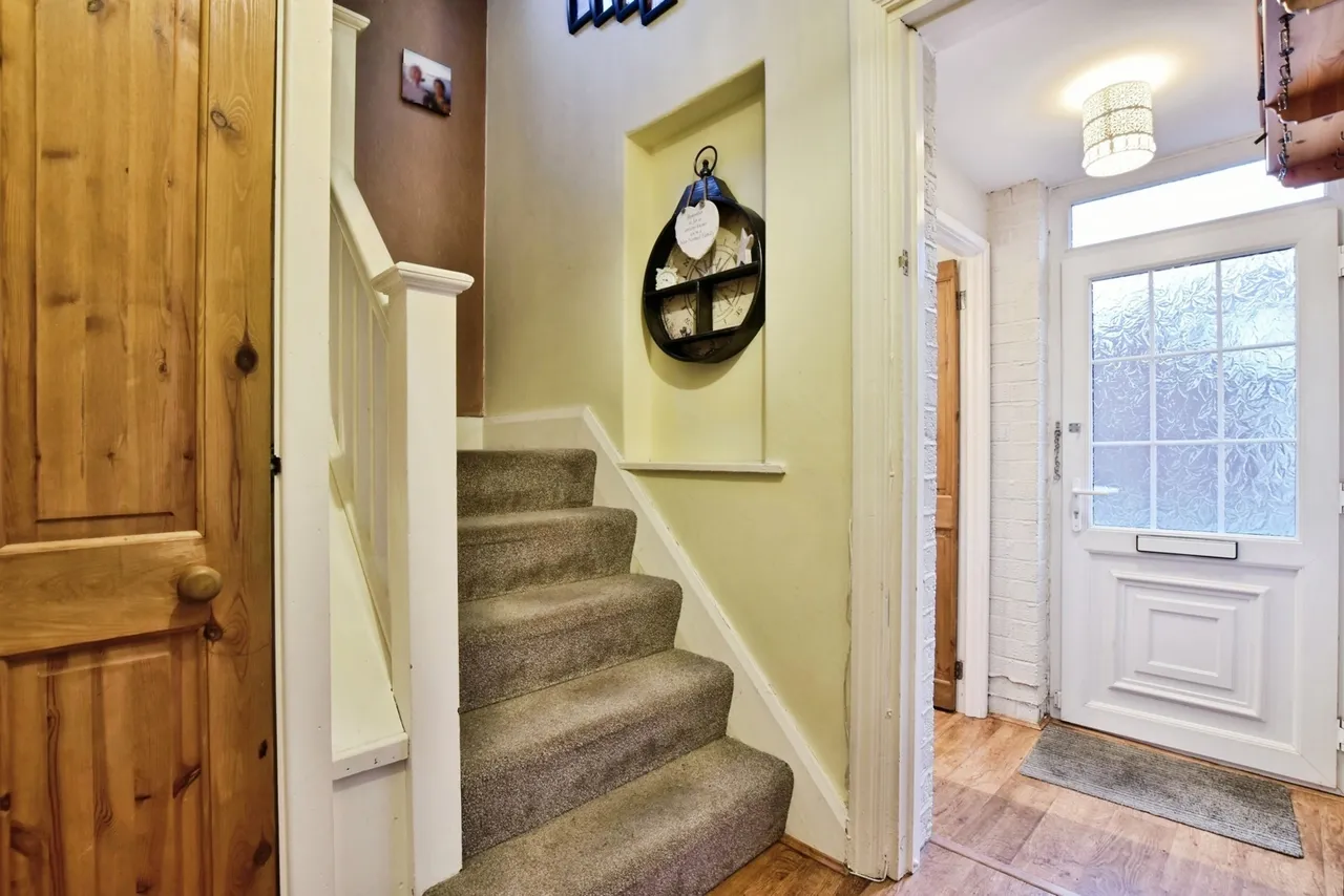 Dalveen Drive, Timperley, Altrincham, Greater Manchester, WA15, photo 16