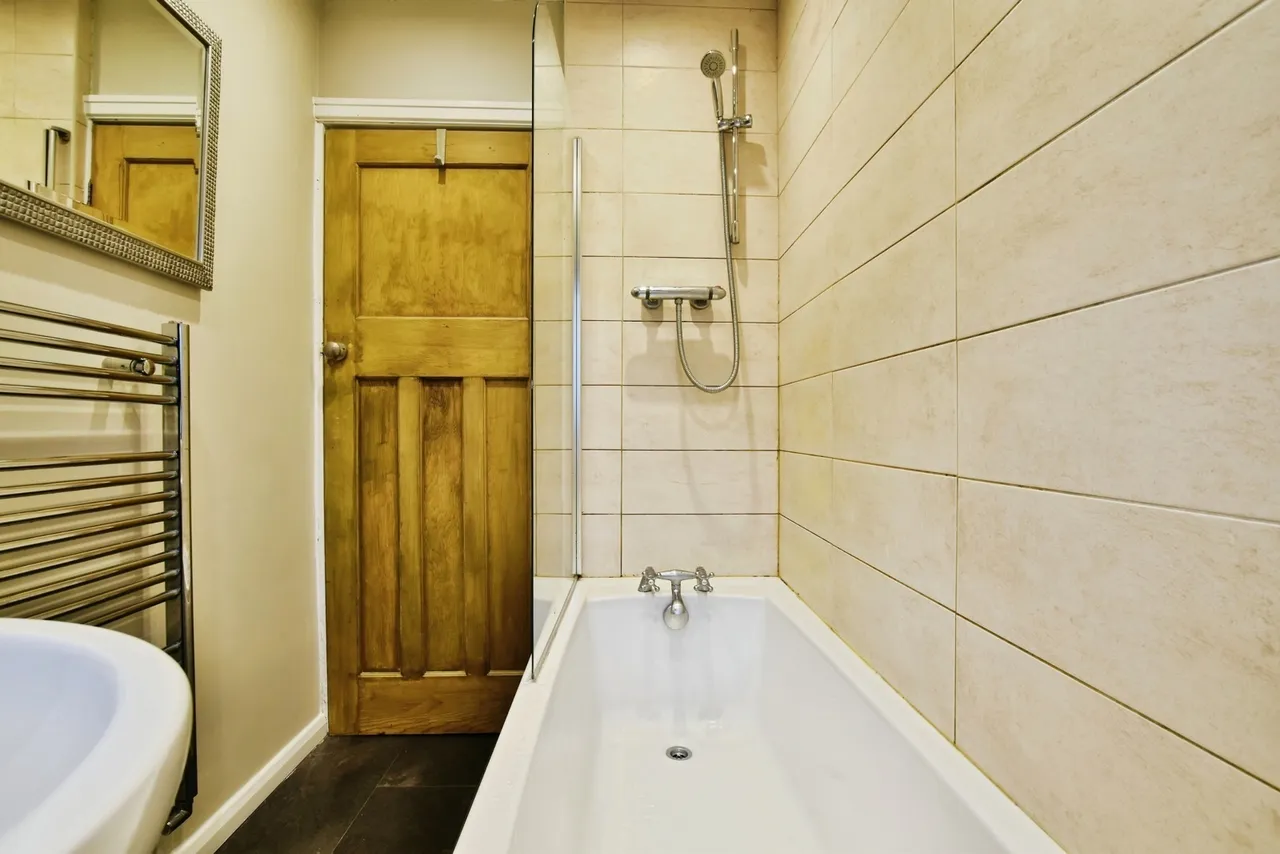 Dalveen Drive, Timperley, Altrincham, Greater Manchester, WA15, photo 14