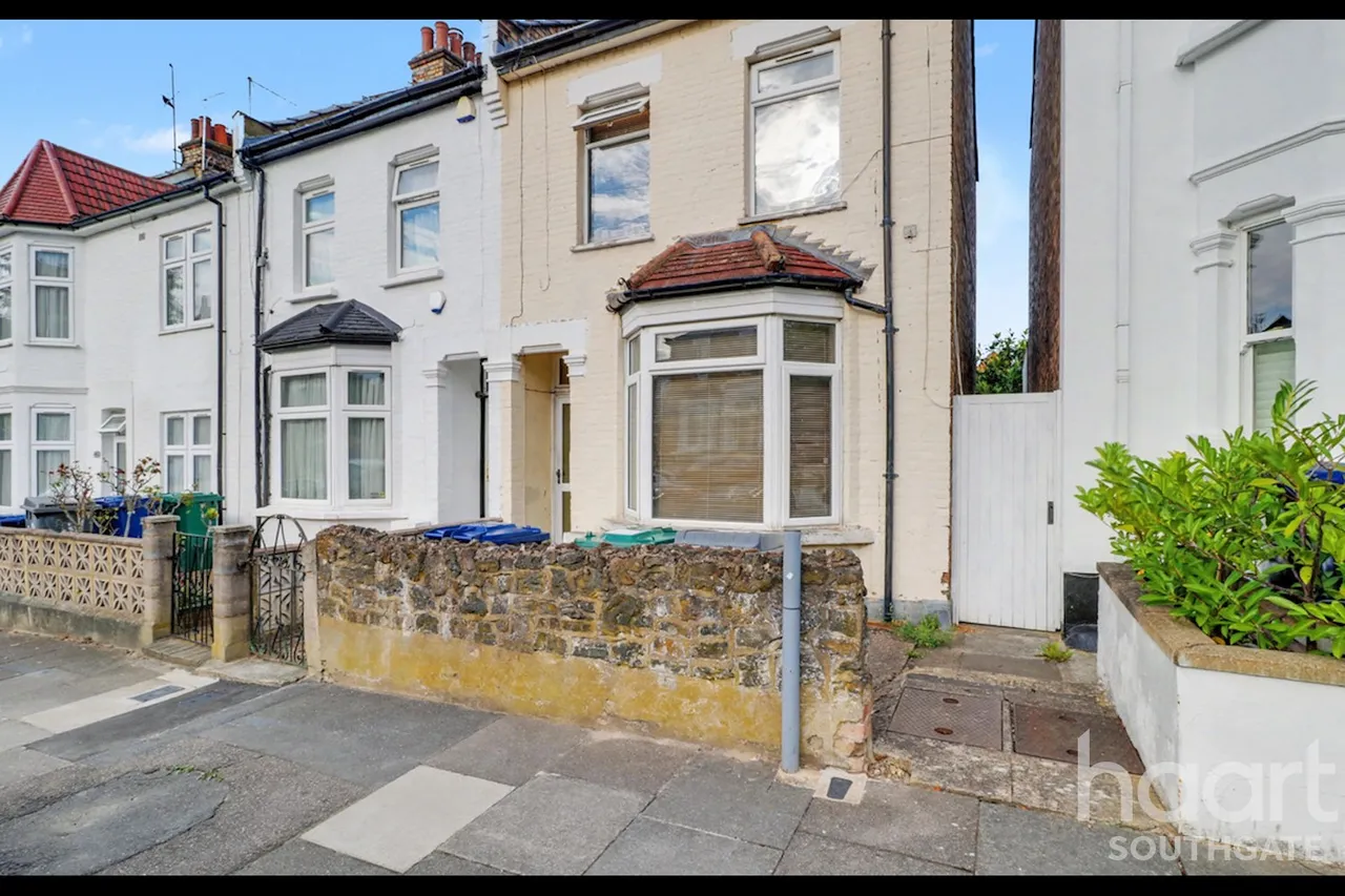 Carlton Road, London, N11, photo 7