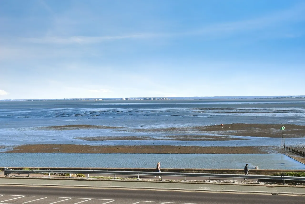 The Leas, Westcliff-on-Sea, Essex, SS0, photo 6