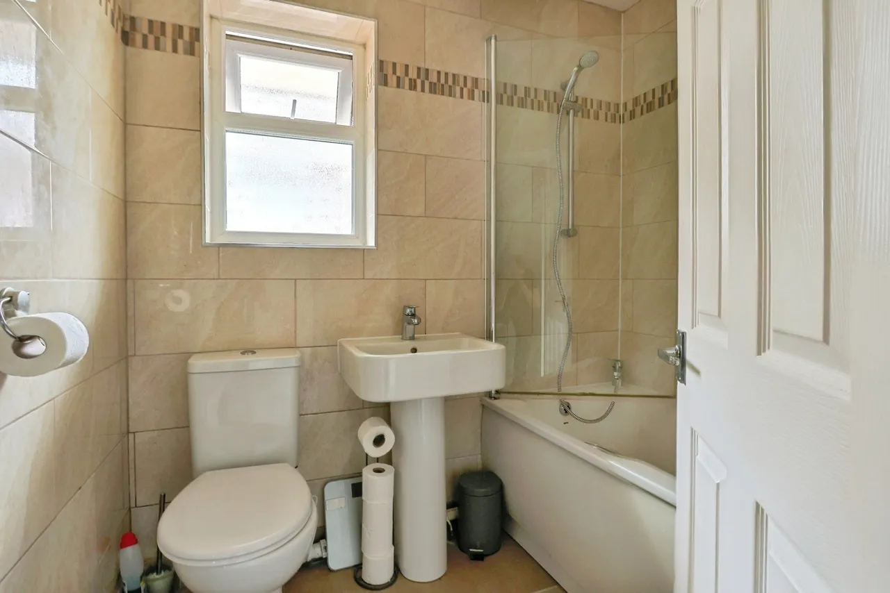 South Park Road, Poole, BH12, photo 12