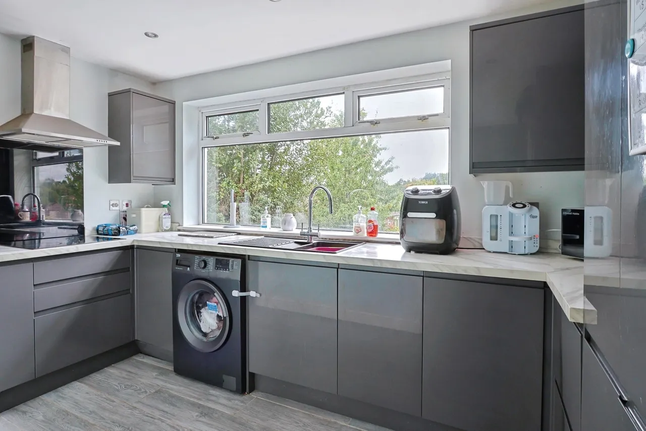 South Park Road, Poole, BH12, photo 10