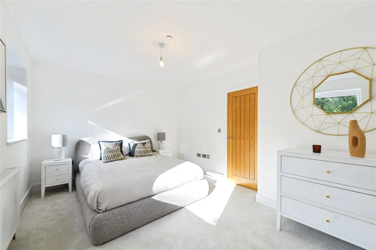 Fairoak Close, Kenley, CR8, photo 4