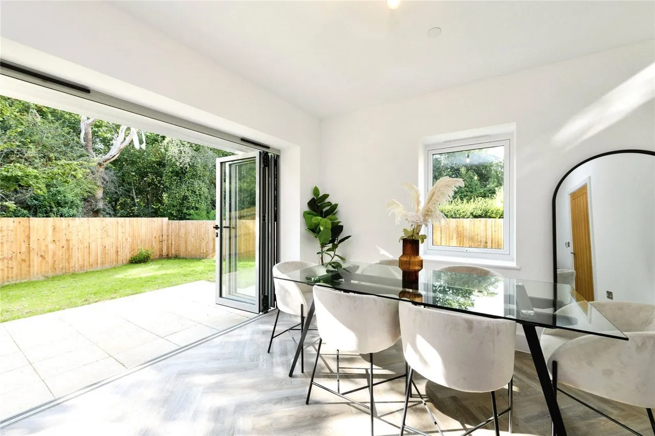 Fairoak Close, Kenley, CR8, photo 2