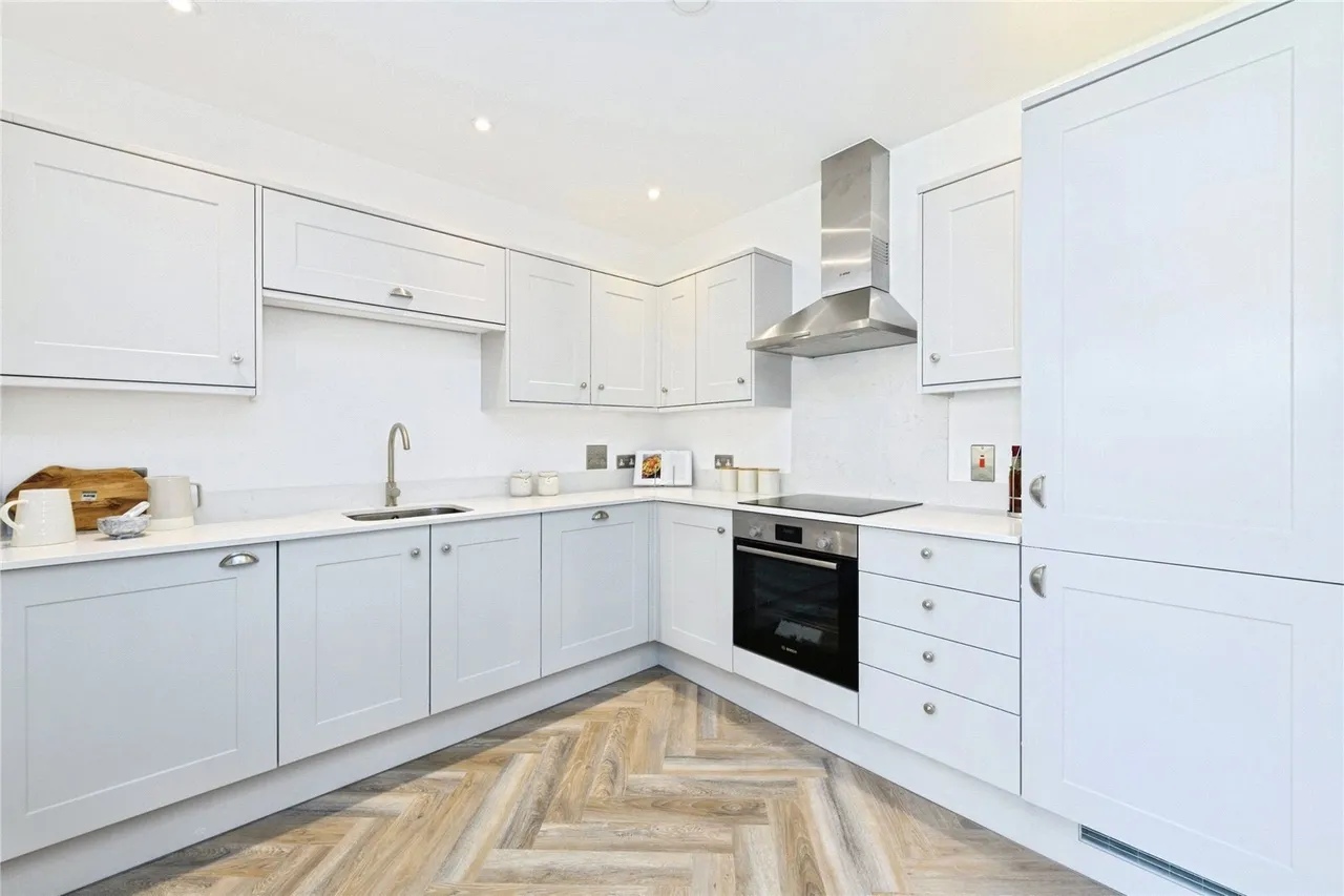 Fairoak Close, Kenley, CR8, photo 13